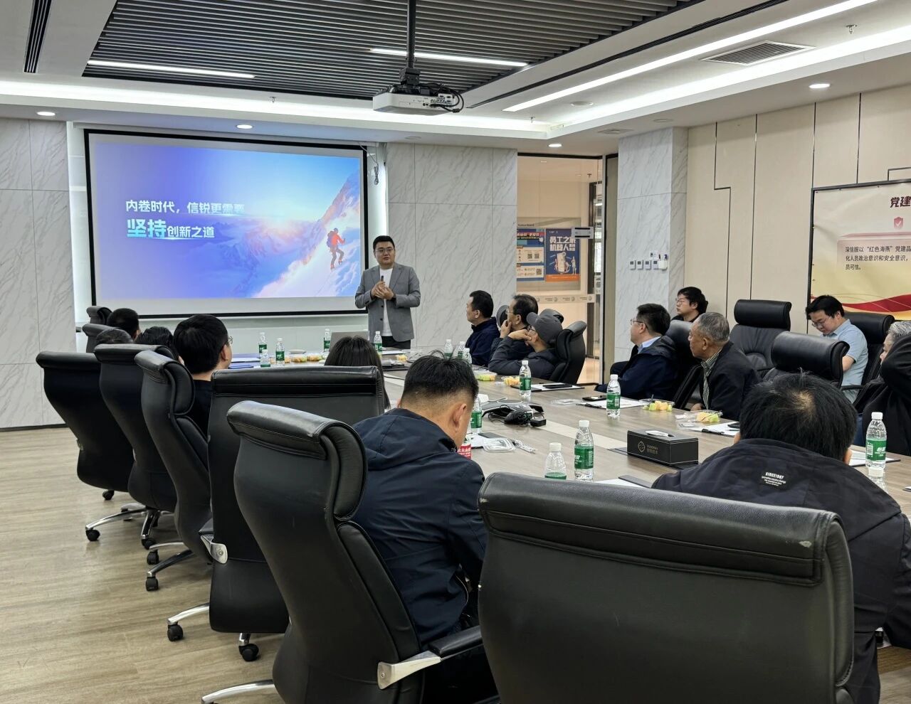 1770277716823975.jpg dc2685d958f8023f02718db73b562a03.jpg